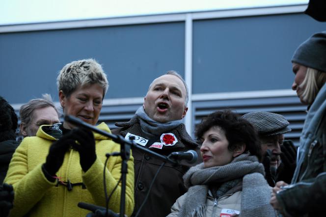 Była żona broni bulteriera, a brat go obraża