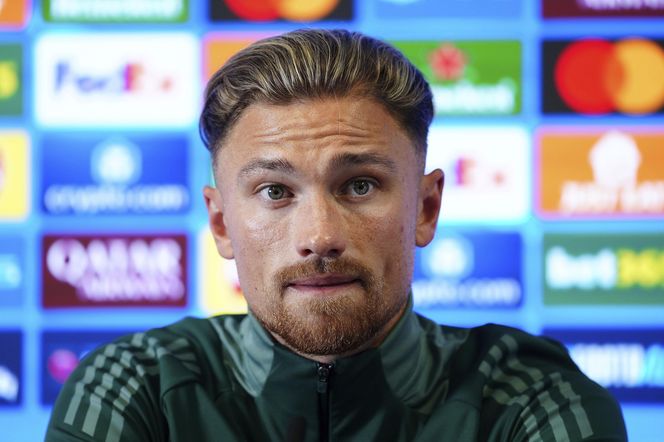 Historyczny rekord i bolesna strata. Matty Cash wielkim nieobecnym w meczu na szczycie Premier League