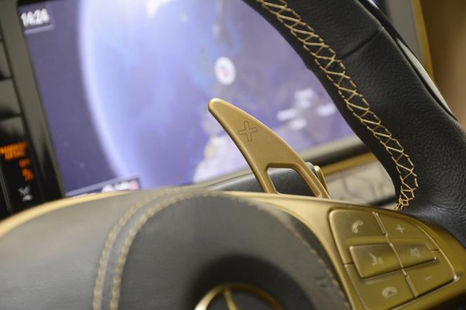 Brabus Rocket 900 Desert Gold 