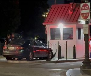 Panika pod Białym Domem. Auto sforsowało bramę. W budynku był Donald Trump!