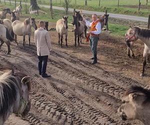 Były minister rolnictwa Robert Telus wziął udział w wielkanocnej procesji