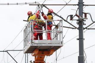 Ciężarówka zerwała tramwajową sieć trakcyjną