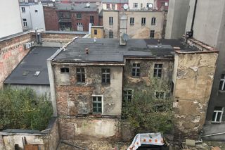 Dworcowa w Katowicach tuż przed przebudową. Dziedziniec