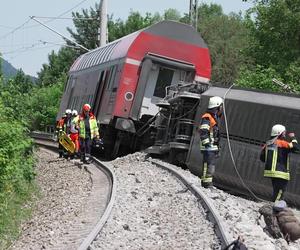 Katastrofa kolejowa w Bawarii w Niemczech. Są ofiary śmiertelne, wielu rannych