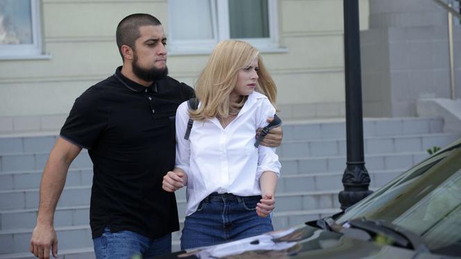 M jak miłość odc. 1395. Katia (Joanna Jarmołowicz), Igor (Oleg Bakhrutdinov)