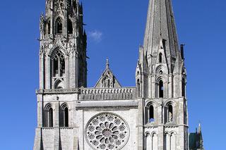  Francja: niszczeją krajowe kościoły