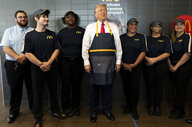 Donald Trump smażył frytki w McDonaldzie. "Zrobiłem to, bo Kamala Harris kłamie"