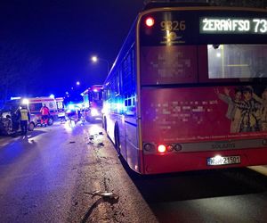 Śmiertelny wypadek z udziałem autobusu i samochodu osobowego przy ulicy Płochocińskiej