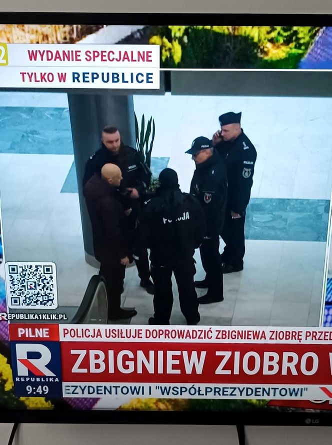 Zbigniew Ziobro w studio TV Republika