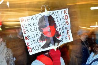 Olsztyn: Strajk kobiet podzielił studentów. Burza po wpisie samorządu UWM
