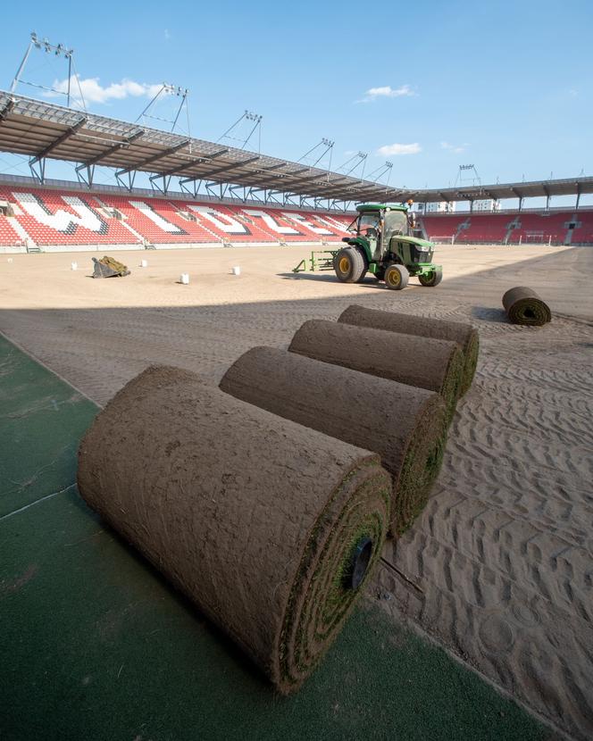 Nowa murawa na stadionie Widzewa