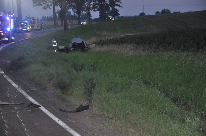 Tragiczny wypadek w Wozławkach. Zginął strażak z synkiem