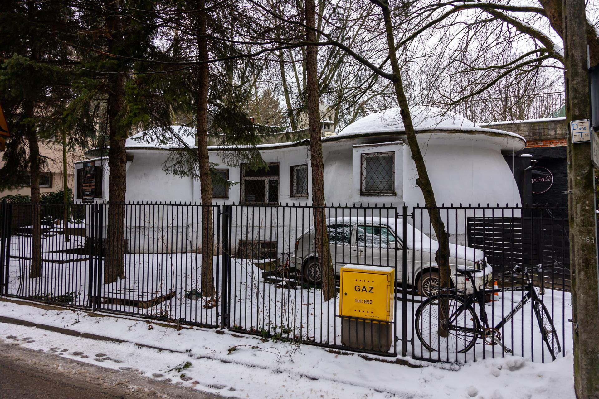 Kopulaki z Osiedla Zakątek w Warszawie - zobacz zdjęcia domów-grzybów