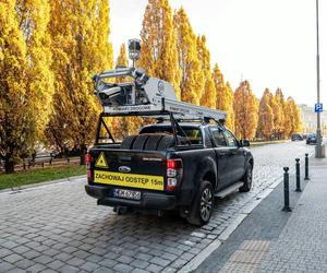 Specjalne auto skanowało reklamy w Poznaniu. Jak wyglądało?