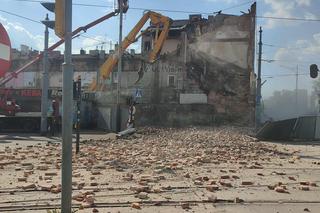 Katastrofa budowlana na Limanowskiego. Rozbierany budynek zawalił się na ulicę