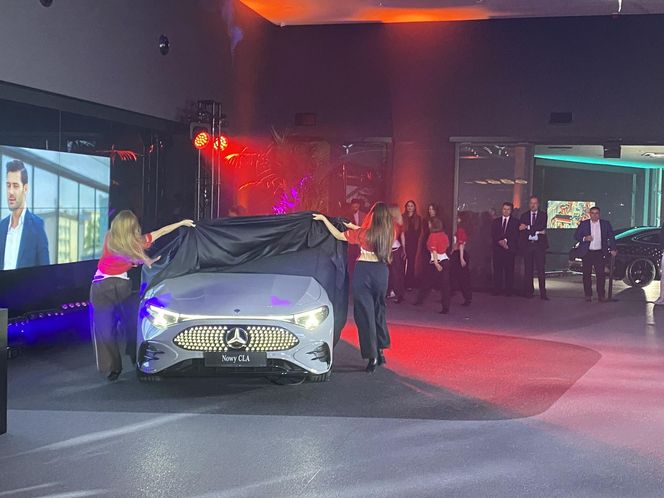 Przyszłość motoryzacji w zasięgu ręki – najnowocześniejszy salon Duda-Cars pod Lesznem już otwarty!
