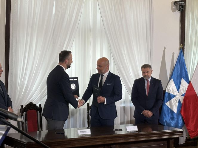 Władysław Kosiniak-Kamysz podpisał list intencyjny dotyczący relokacji wojsk w Rzeszowie
