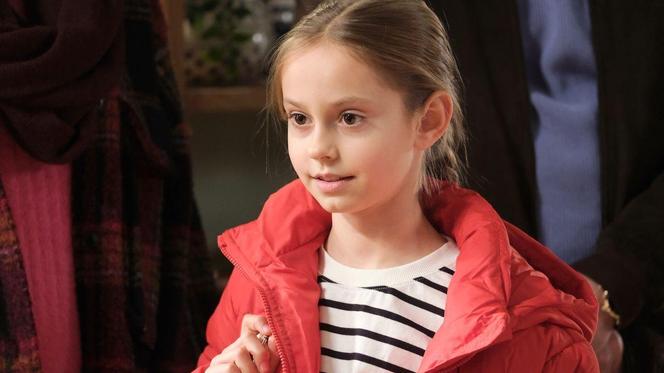 M jak miłość, odc. 1795. Hania (Wiktoria Basik), córka Natalki (Dominika Suchecka)