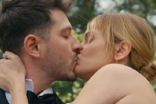 Barwy szczęścia. Justin się zaręczy? W nowym sezonie będzie nosił Olę na rękach - ZDJĘCIA