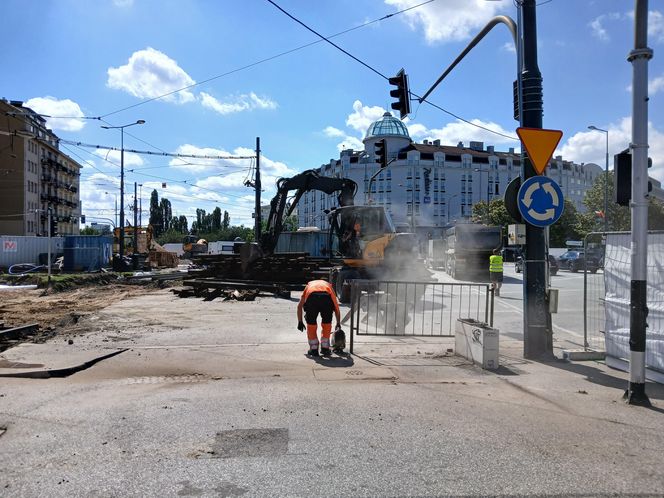 Tramwajowy remont pl. Zawiszy w Warszawie