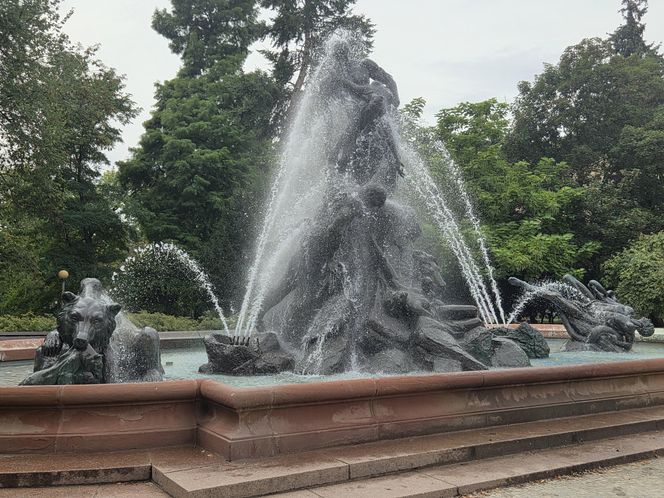 Rzeźby i pomniki, które tworzą Bydgoszcz. Poznaj symbole miasta