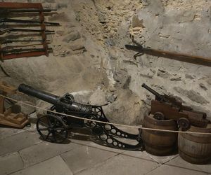 Najbardziej tajemniczy zamek w Polsce. Ta studnia kryje makabryczną legendę