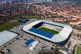 Budowa stadionu w Szczecinie. Dach już gotowy