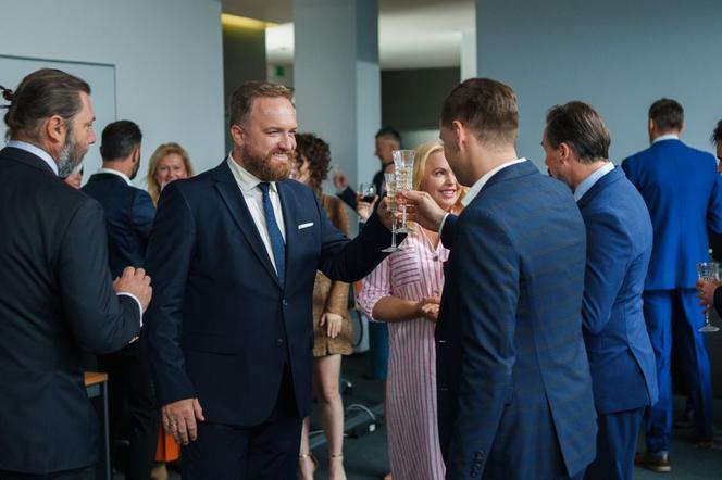 Przyjaciółki 20 sezon odc. 238. Anka (Magdalena Stużyńska), Marcin (Mirosław Haniszewski), Paweł (Bartek Kasprzykowski)
