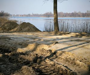 Osieczna przygotowuje plaże na Stanisławówce 