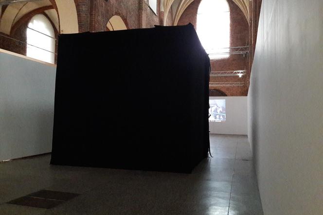 Tajemniczy sześcian we Wrocławiu