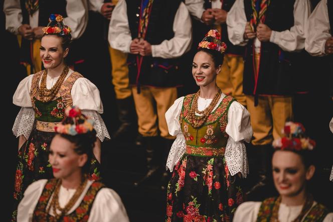 Zespół Pieśni i Tańca „Śląsk" wystąpił w Teatrze Śląskim im. S. Wyspiańskiego w Katowicach