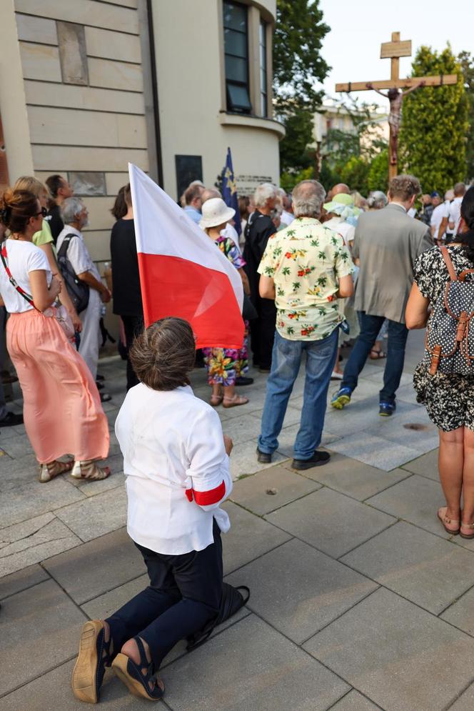 Procesja różańcowa w Warszawie