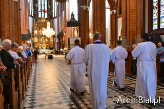 Białystok. Msza święta żałobna za śp. abp. Stanisława Szymeckiego