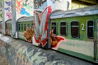 Szczecin: Już niedługo wrócą tutaj pociągi. Ten TRÓJWYMIAROWY mural o tym przypomina i przywołuje wspomnienia! [ZDJĘCIA, WIDEO]