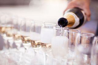 Prosecco - jak pić? Gdzie kupić? Cena prosecco