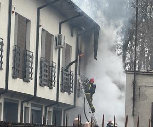 Potworny pożar w Markach. Strażacy znaleźli zwęglone zwłoki