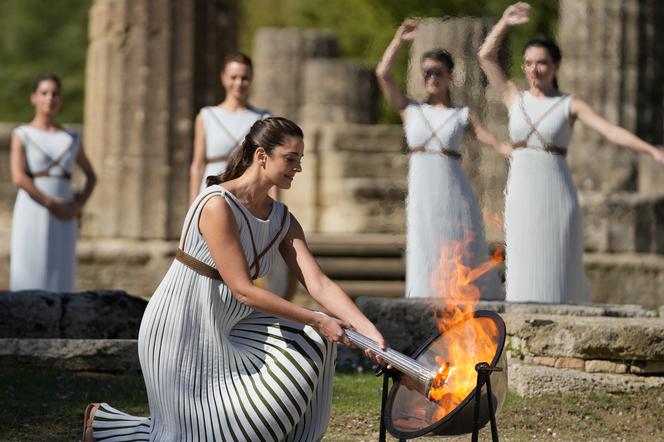 W Olimpii znów zapłonął ogień. Dotrze na igrzyska 2022