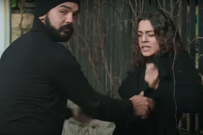 Seher zostanie zatrzymana przez obcego mężczyznę 