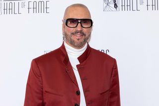 Desmond Child.  Oto jak jeden człowiek napisał hity dla Bon Jovi, KISS i Aerosmith