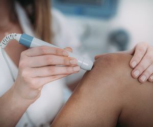 Fizykoterapia - czym się różni od fizjoterapii? Wskazania i przeciwwskazania