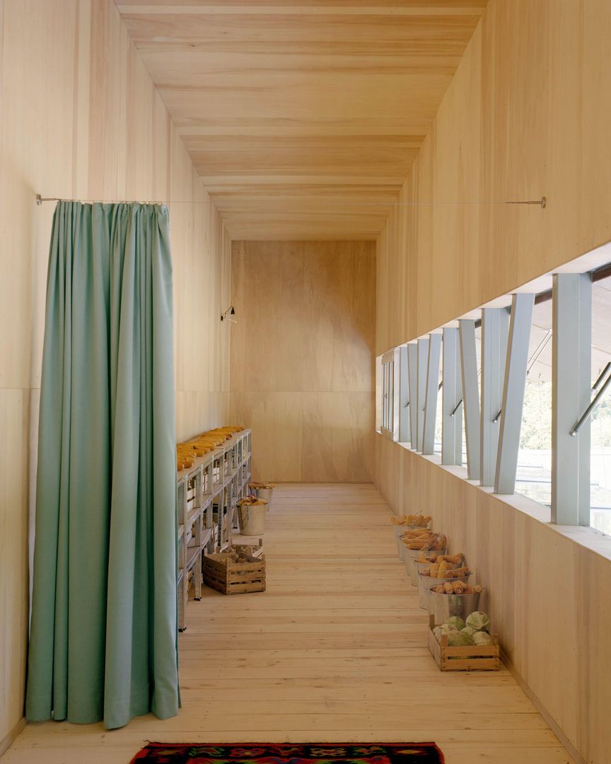 House for Five Women