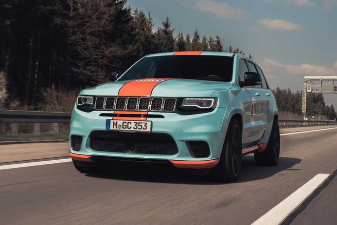 Jeep Grand Cherokee Trackhawk w barwach Gulf