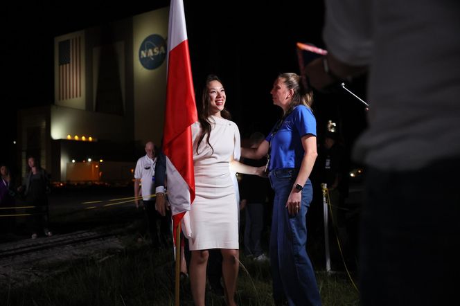 Aleksandra Uznańska-Wiśniewska miała na sobie białą suknię. 