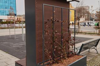 To pierwsze takie ławki w Polsce. Pełnią funkcję stacji pogodowej i oczyszczają powietrze