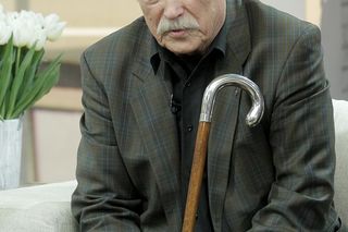 Emil Karewicz przez 62 lata był mężem jednej kobiety. O skrywanej tajemnicy dzieci aktora dowiedziały się z książki