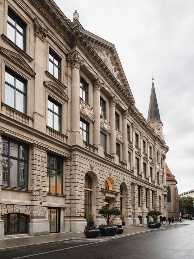 Eklektyczny hotel Rosewood w Monachium