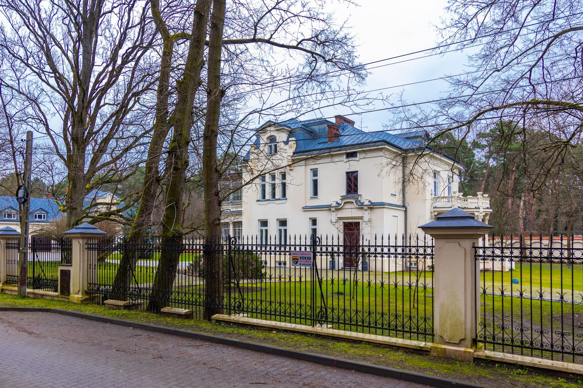 Konstancin-Jeziorna. Zabytkowe wille odzyskują dawny blask - zobacz wyremontowane rezydencje