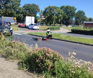 Wypadek dwóch pojazdów na ulicy Dekana w Lesznie 