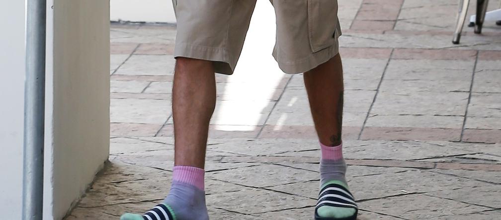 Justin Bieber w klapkach i sandałach