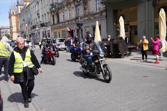 Pochód Juwenaliowy Łódzkich Uczelni. Studenci przejęli Łódź! [ZDJĘCIA]